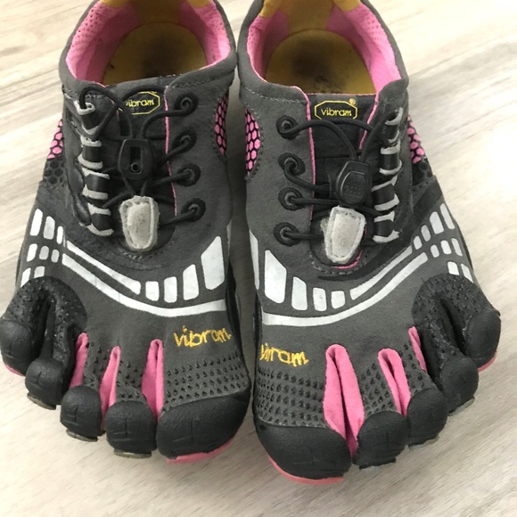 Vibram Shoes - Vibram FiveFingers Komodo Barefoot Running Shoes